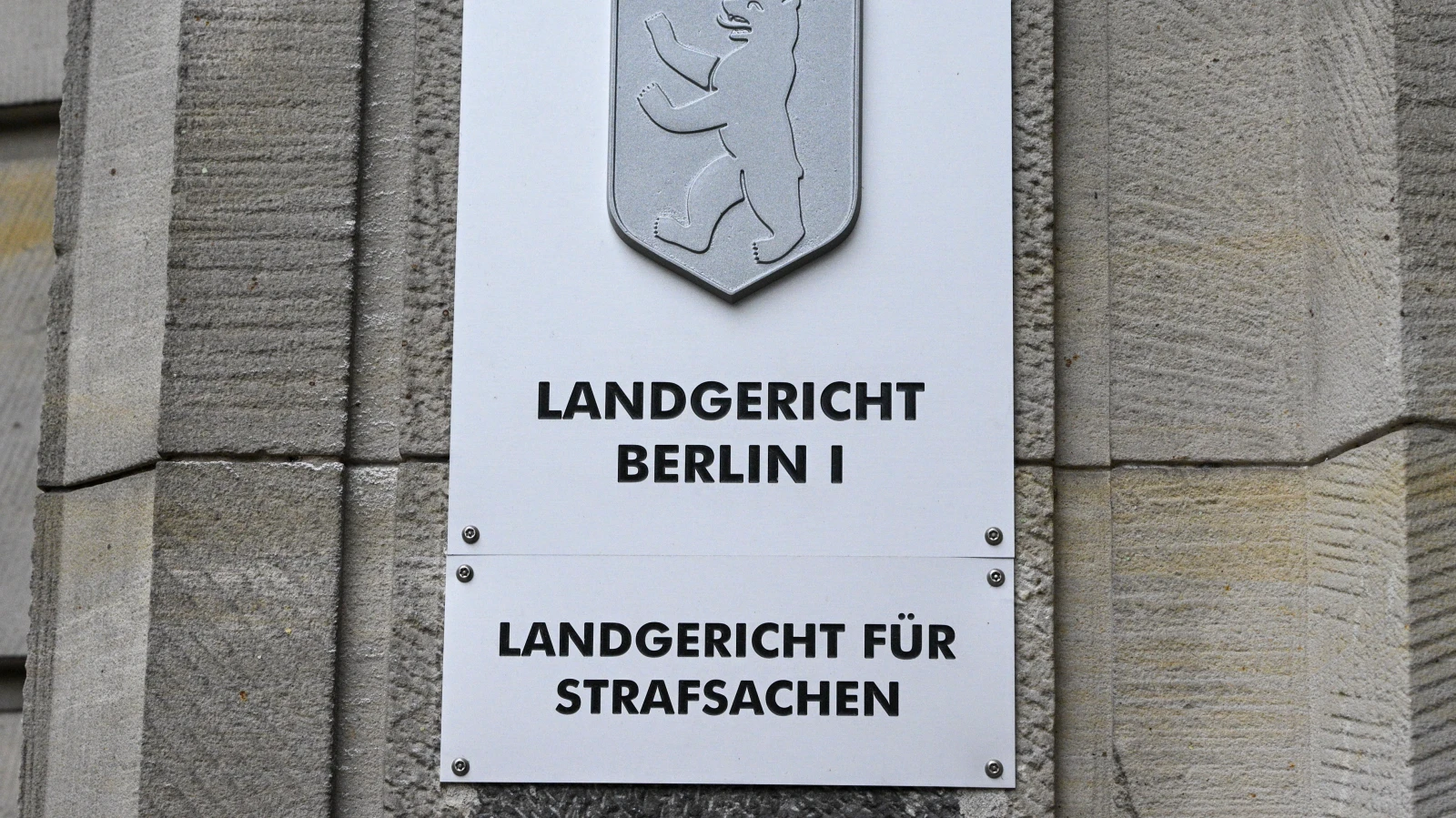 Berlin’de yargı hatası: Tecavüzden hüküm giyen sanık tahliye edildi, © Jens Kalaene/dpa Berlin’de yargı hatası: Tecavüzden hüküm giyen sanık tahliye edildi, © Jens Kalaene/dpa