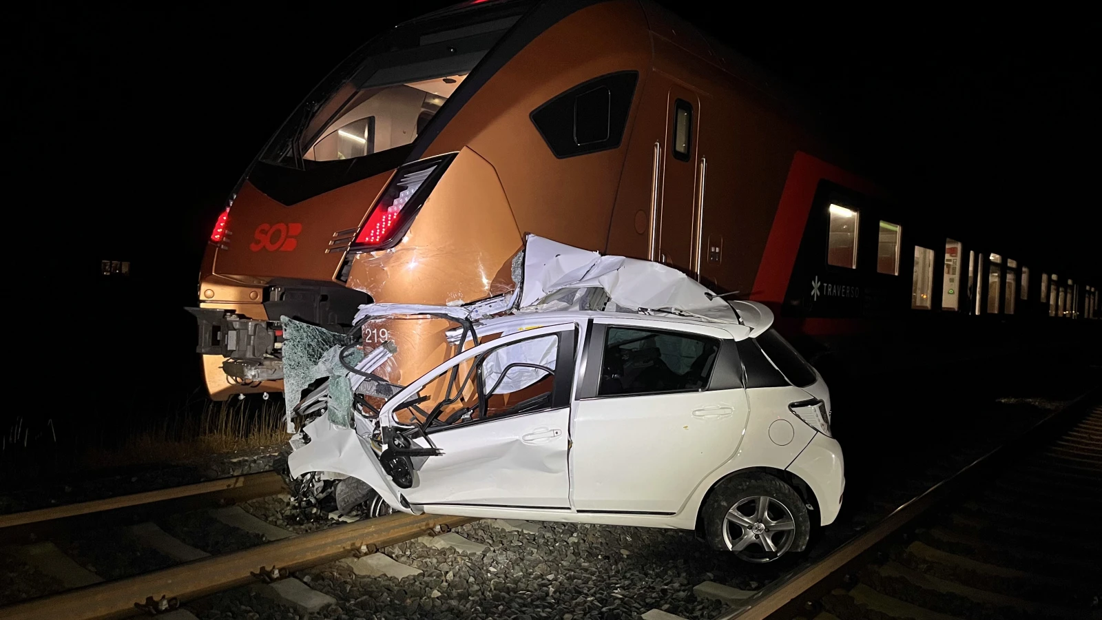 Zugskollision mit Auto in Buchs, © Kantonspolizei St. Gallen Zugskollision mit Auto in Buchs, © Kantonspolizei St. Gallen