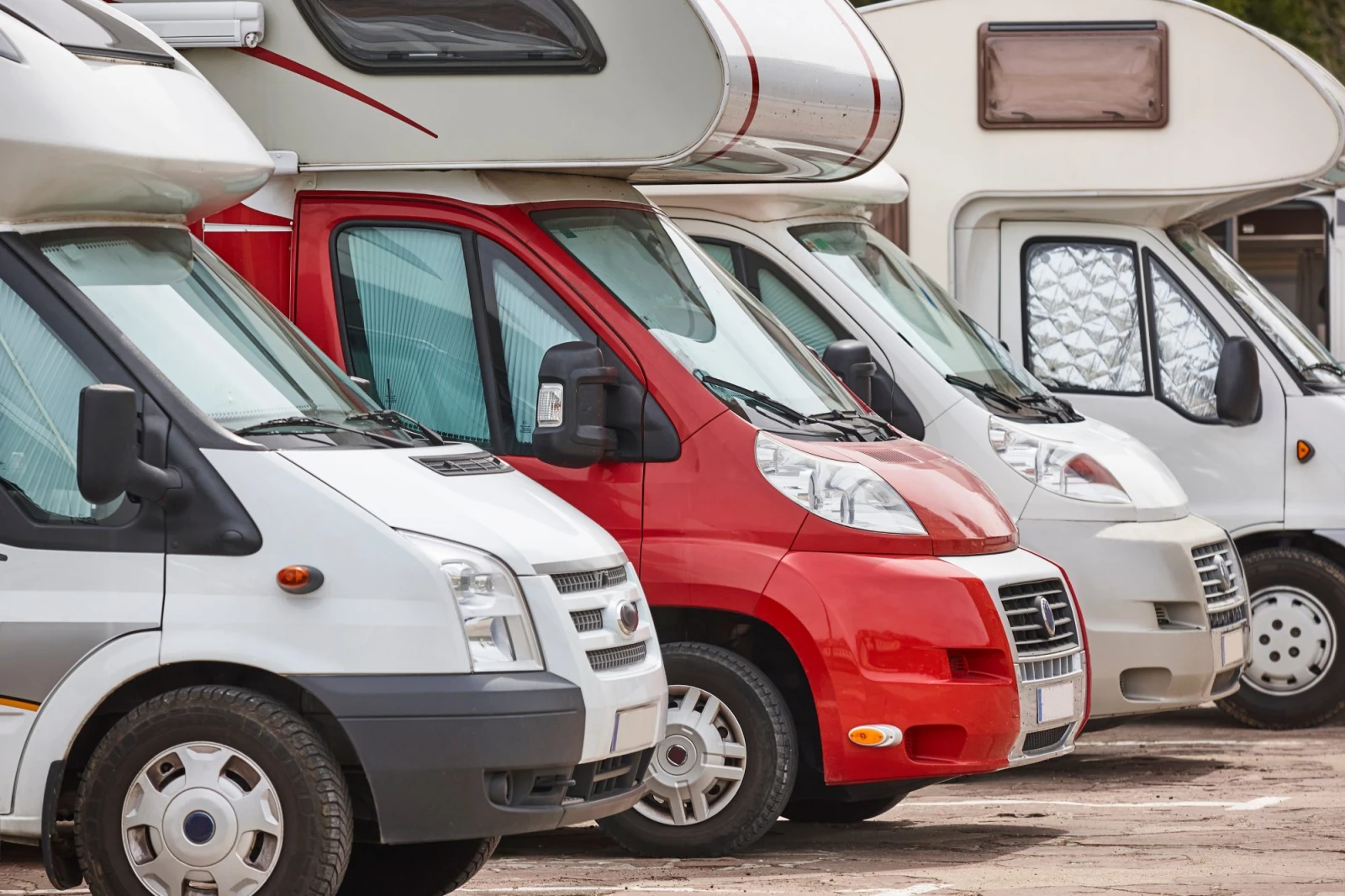 Traditionshersteller Herzog Camping meldet Insolvenz an – Hoffnung für Kunden bleibt, © Foto: ABB Photo, Shutterstock Traditionshersteller Herzog Camping meldet Insolvenz an – Hoffnung für Kunden bleibt, © Foto: ABB Photo, Shutterstock