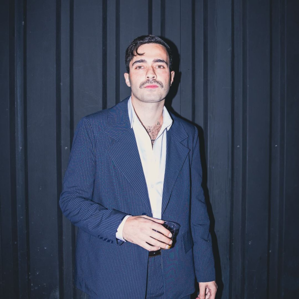 © Mert Demir instagram hesabı