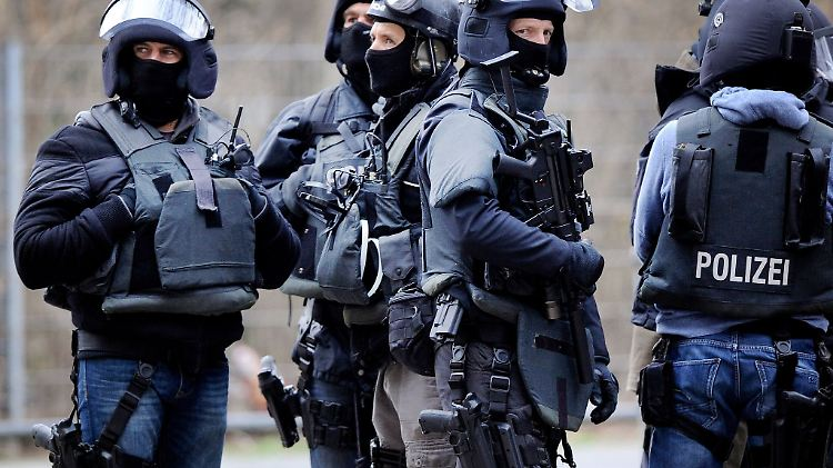 Hagen'de Uyuşturucu Laboratuvarı Baskını 12 Gözaltı!, © dpa