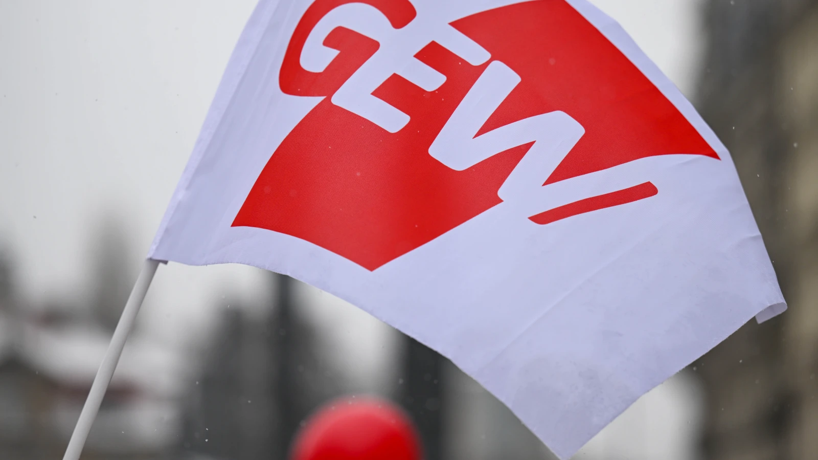 Eğitim Sendikası GEW Üç Günlük Uyarı Grevi Çağrısı!, © dpa Eğitim Sendikası GEW Üç Günlük Uyarı Grevi Çağrısı!, © dpa