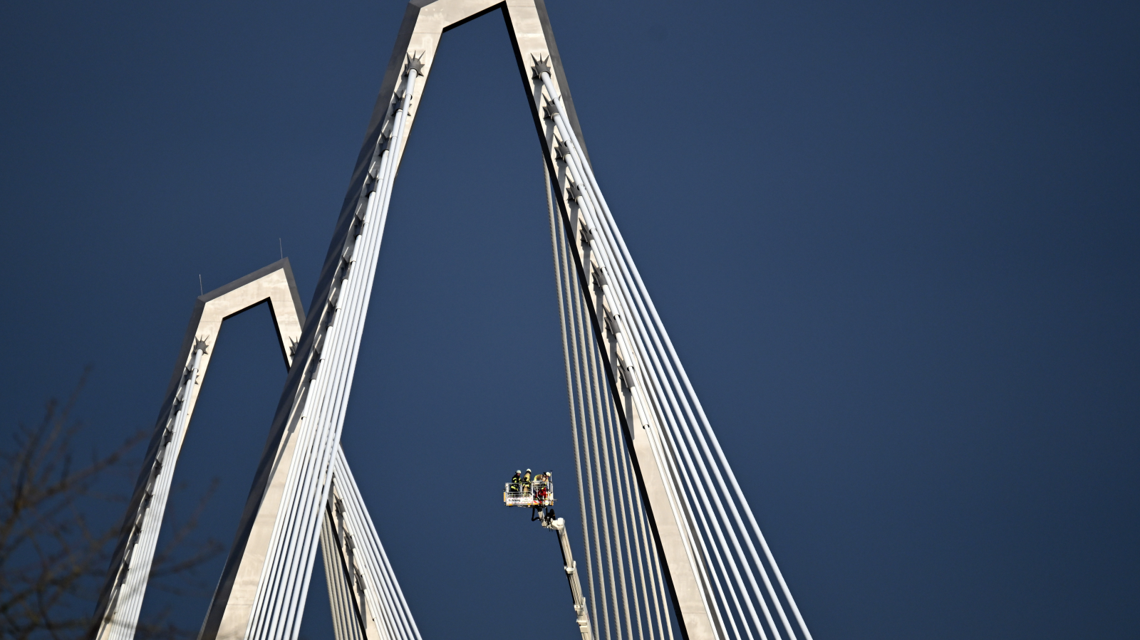 Leverkusen Köprüsü Buz ve Kar Nedeniyle Kapanınca Uzmanlar Şaşkına Döndü, © dpa