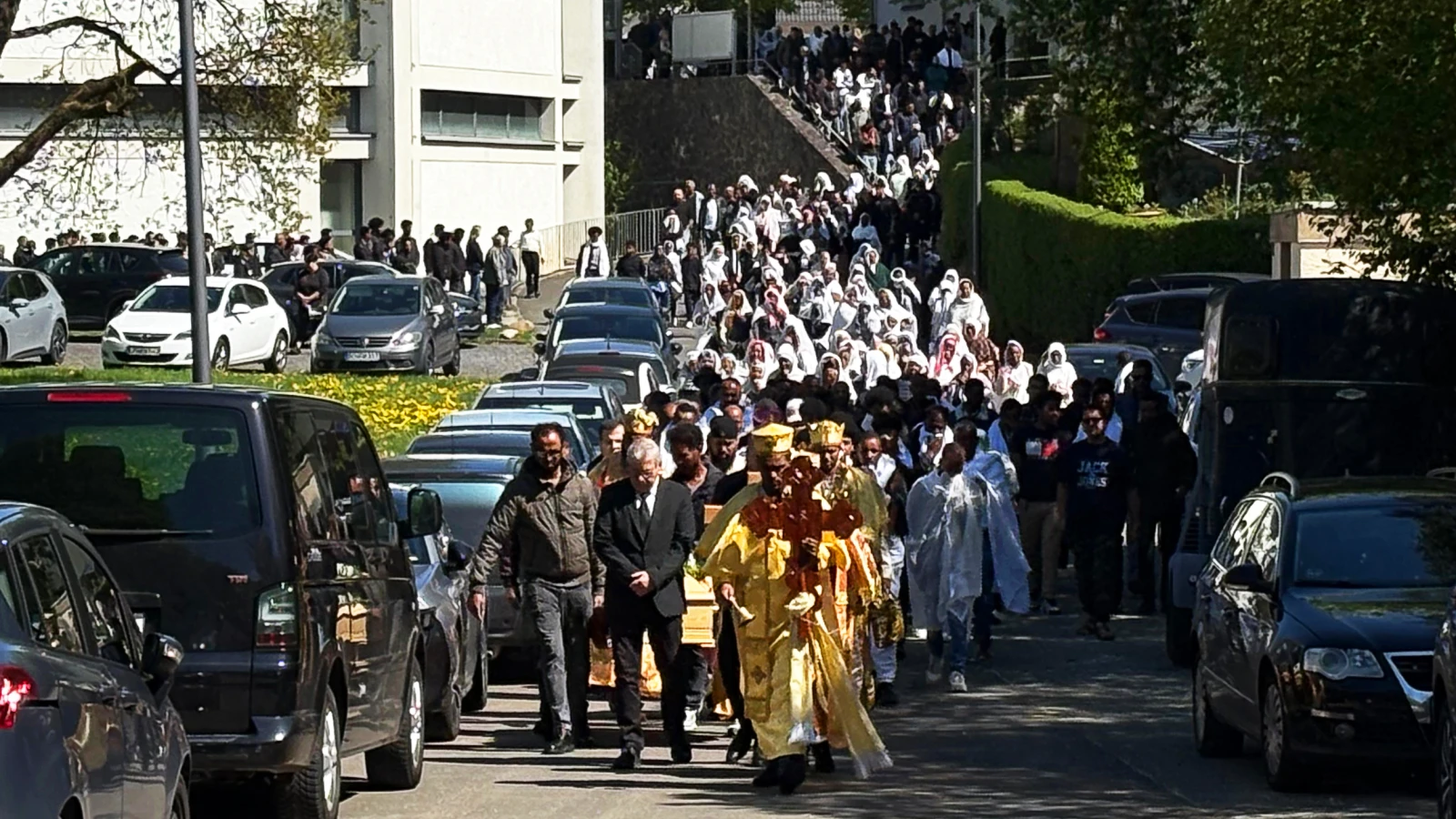 Pawlos Toprağa Verildi!, © dpa Pawlos Toprağa Verildi!, © dpa