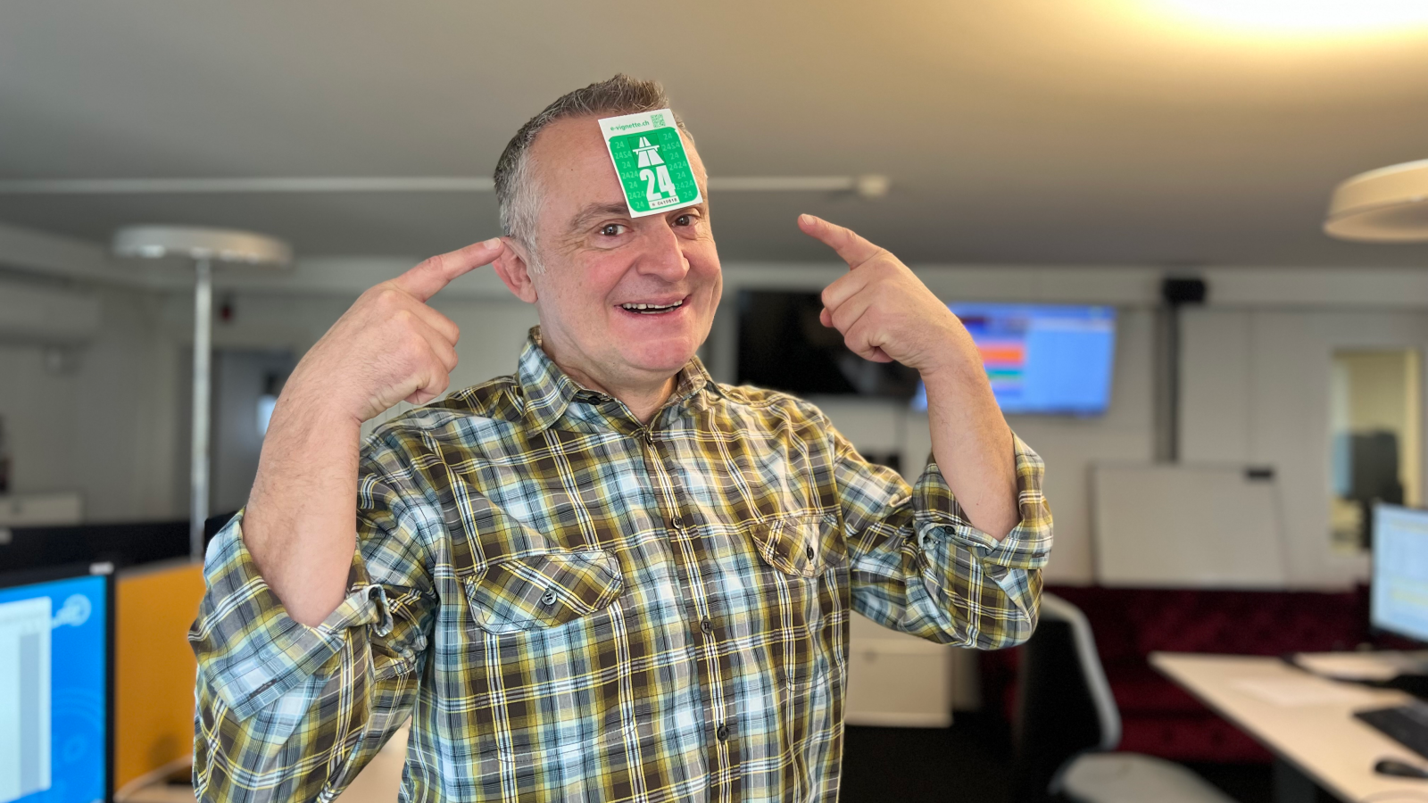 Martin verschenkt E-Vignetten, © Radio Zürisee