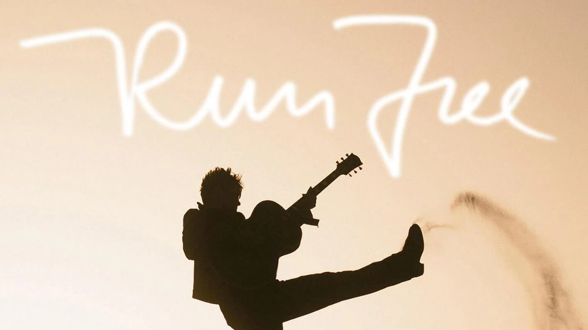 Michael Patrick Kelly, © SMD/Columbia Michael Patrick Kelly, © SMD/Columbia