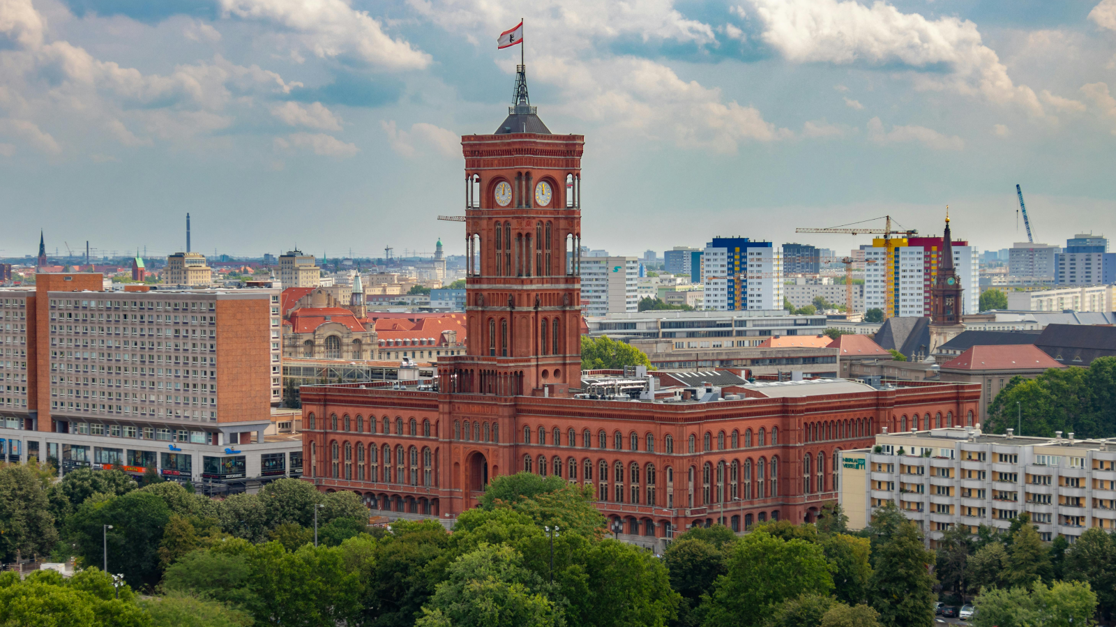 Şubat Ayında Neler Değişiyor? Ulaşımdan Sağlığa Yeni Düzenlemeler, © Viesturs Davidčuks