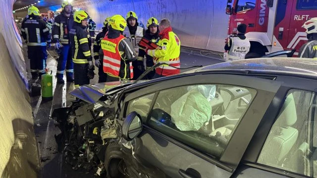 Frontalzusammenstoss im Pfändertunnel, © VOL. AT / Vlach Frontalzusammenstoss im Pfändertunnel, © VOL. AT / Vlach