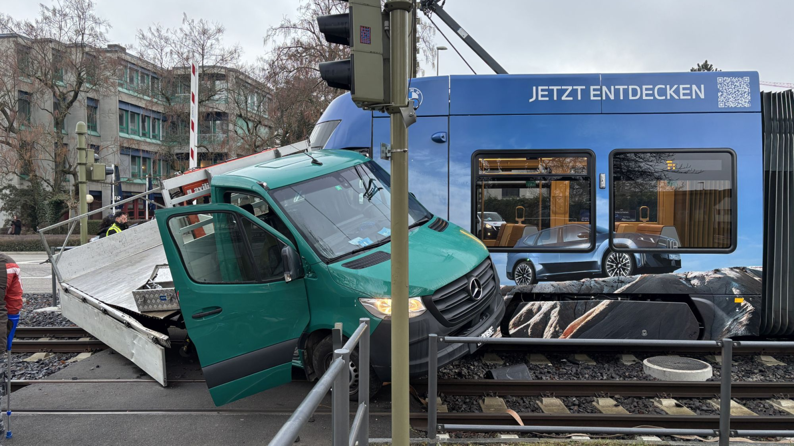 Verletzte bei Unfall auf Rennbahnkreuzung , © Polizei BL 
