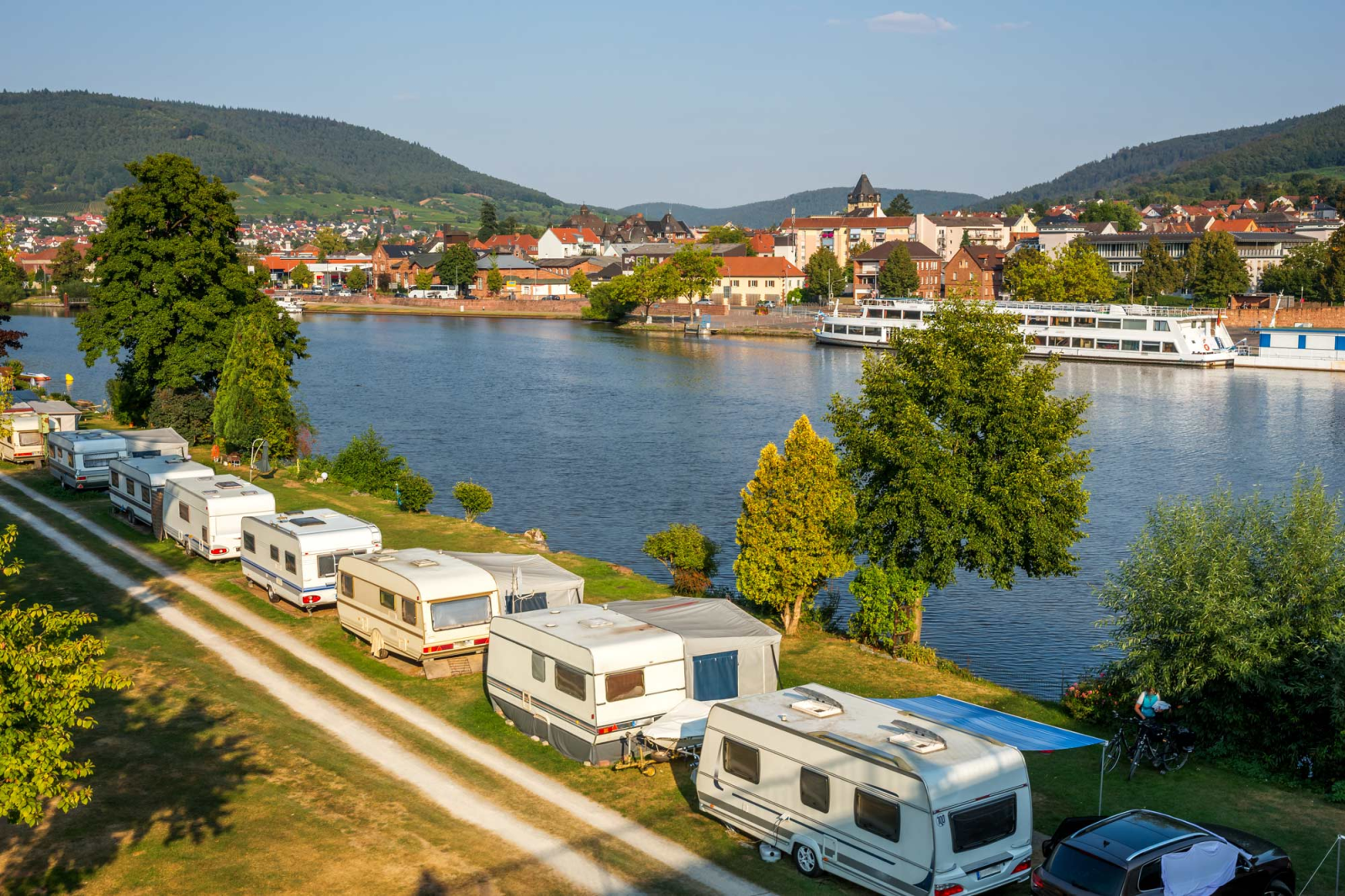 Campen in Miltenberg, © Sina Ettmer Photography, Shutterstock