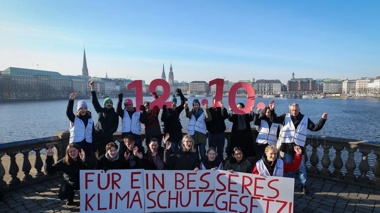 Hamburg’da “Gelecek Kararı”: Daha Hızlı İklim Koruması Mümkün mü?, © Christian Charisius/dpa Hamburg’da “Gelecek Kararı”: Daha Hızlı İklim Koruması Mümkün mü?, © Christian Charisius/dpa