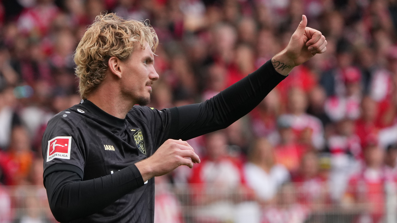 Woltemade’den Stuttgart Taraftarlarına Duygusal Veda, © Soeren Stache/dpa