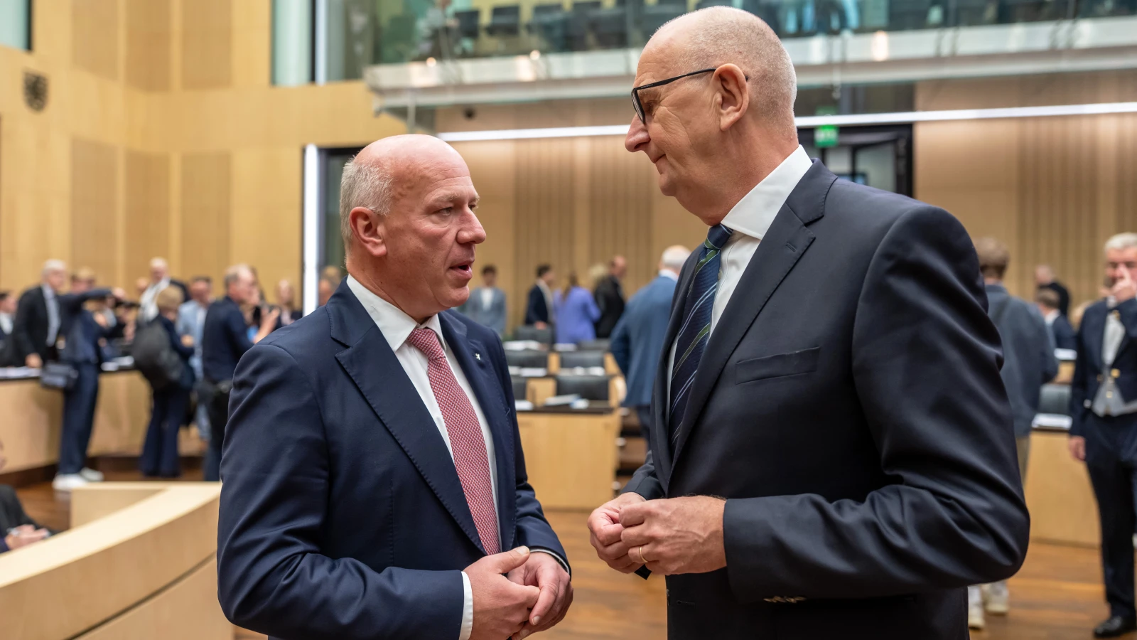 Wegner ve Woidke’den Doğu Alman Halkına Övgü!, © dpa Wegner ve Woidke’den Doğu Alman Halkına Övgü!, © dpa