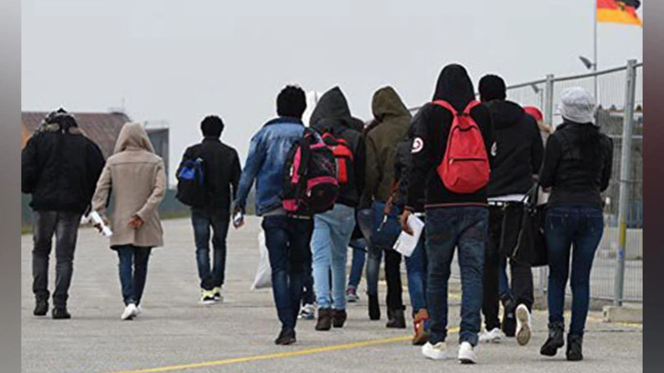 Rheinland-Pfalz'da Mültecilere “Ödeme Kartı“ Ile Yeni Bir Göç Politikası , © shutterstock Rheinland-Pfalz'da Mültecilere “Ödeme Kartı“ Ile Yeni Bir Göç Politikası , © shutterstock