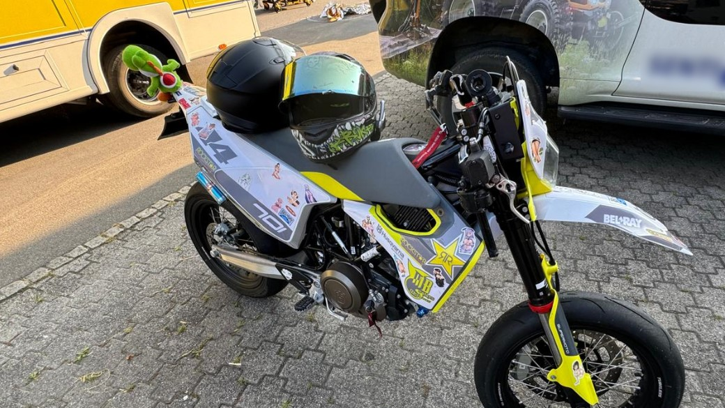 Kollision zwischen Motorrad und Personenwagen, © Landespolizei 