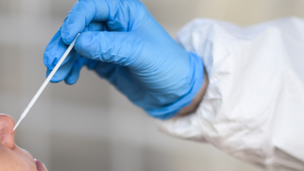 WHO sieht Covid-19 weiter als Bedrohung, © Kira Hofmann/dpa-Zentralbild/dpa