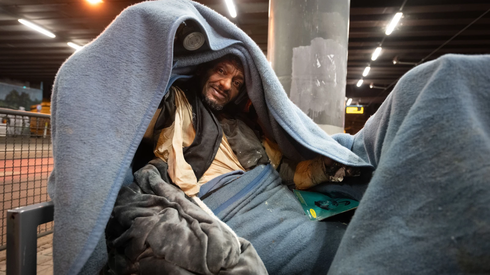 Frankfurt: Kış Soğuğuna Karşı Evsizlere Destek Başladı, © Foto: Boris Roessler/dpa Frankfurt: Kış Soğuğuna Karşı Evsizlere Destek Başladı, © Foto: Boris Roessler/dpa