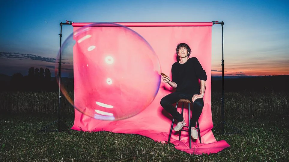 Adi Stern: Eine BUBBLE, die glücklich macht, © Radio Munot Adi Stern: Eine BUBBLE, die glücklich macht, © Radio Munot