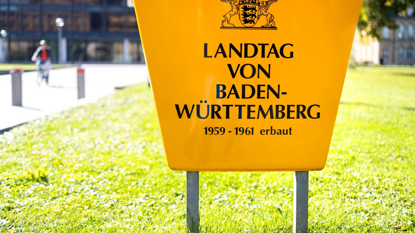 Landtag’da Irkçı Şok: Gizli Oylamada Hakenkreuzli Oy Pusulası, © shutterstock Landtag’da Irkçı Şok: Gizli Oylamada Hakenkreuzli Oy Pusulası, © shutterstock