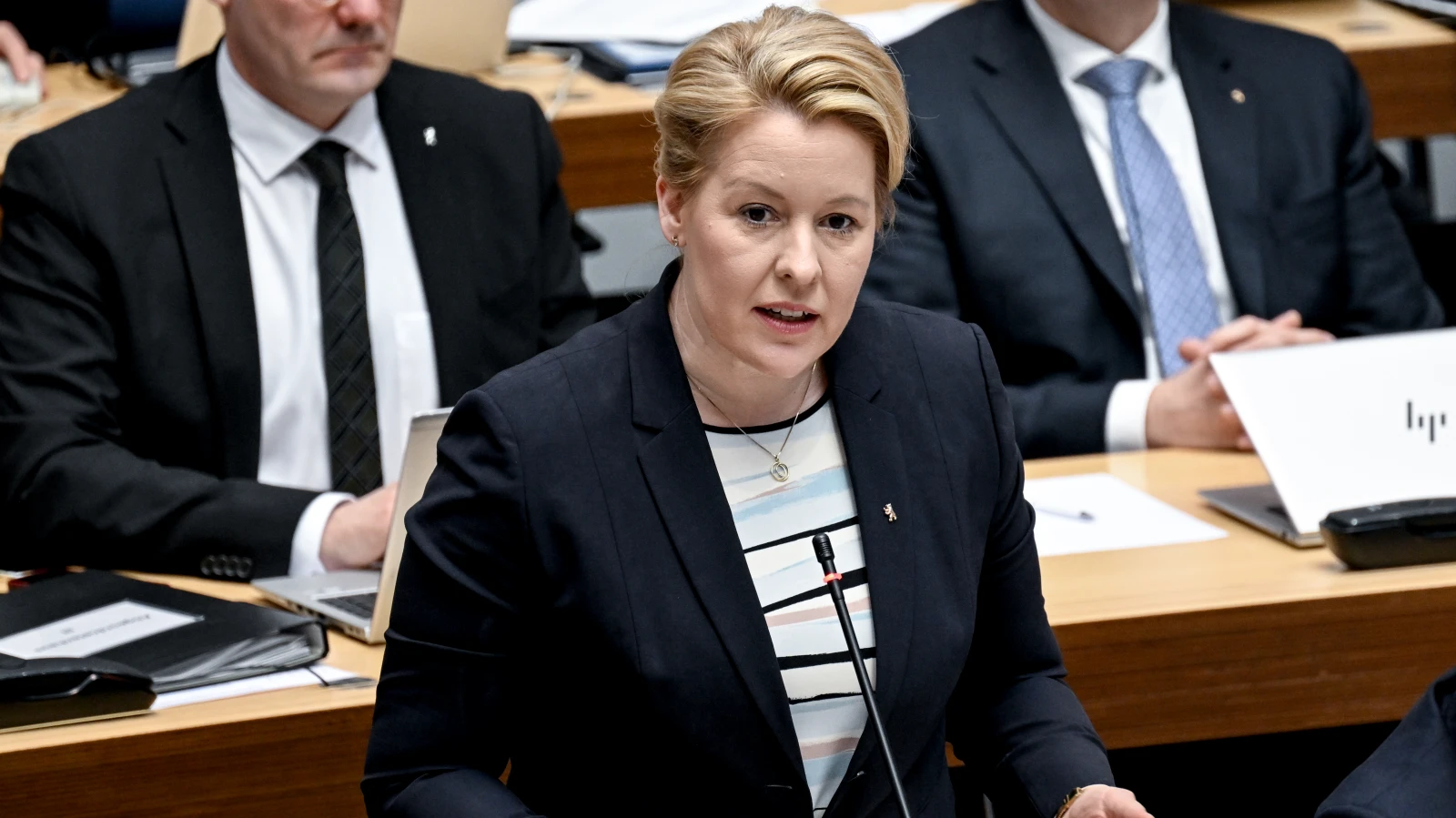 Erneuter Angriff auf Politikerin in Deutschland, © Keystone/SDA Erneuter Angriff auf Politikerin in Deutschland, © Keystone/SDA