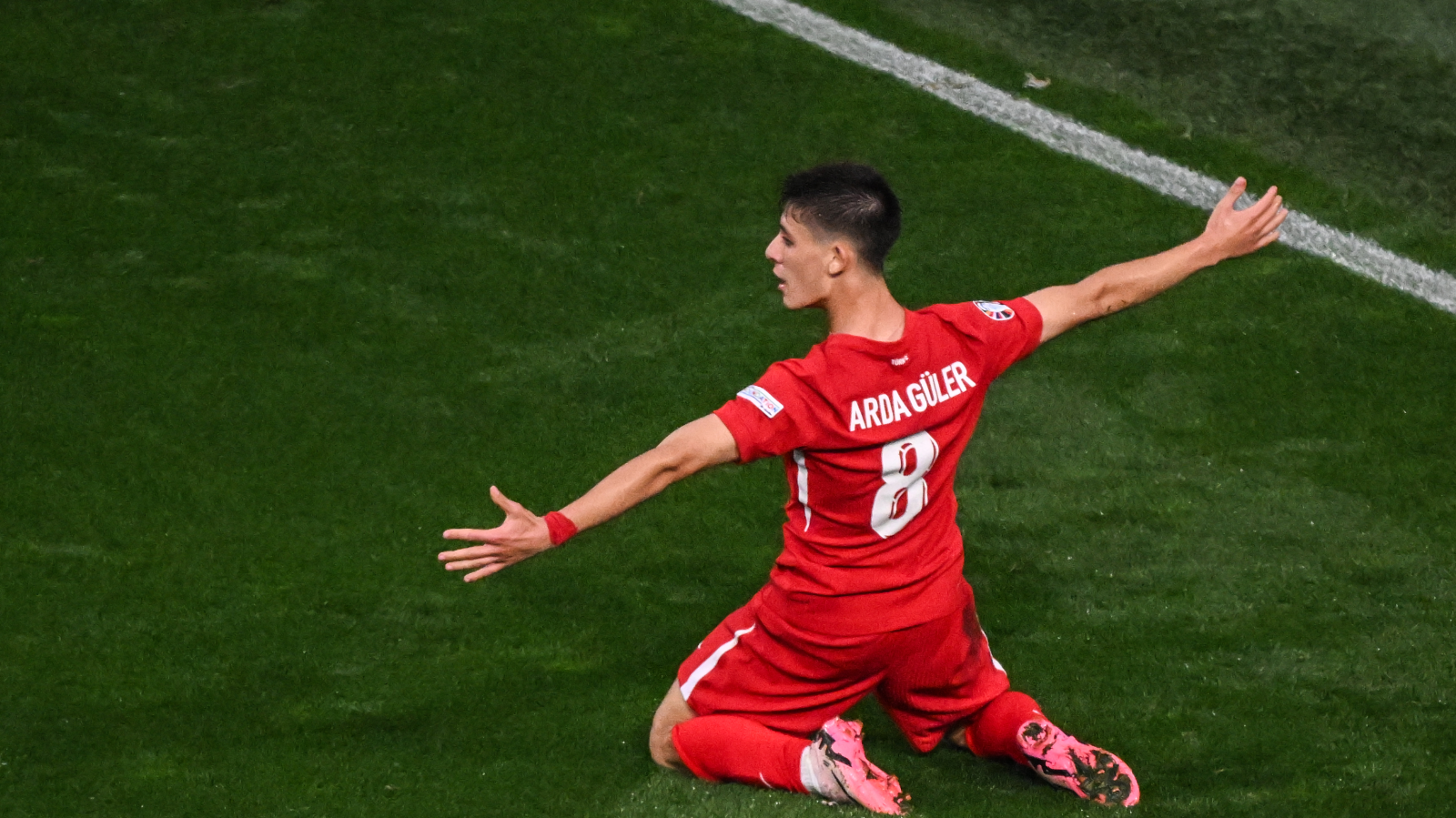 Avrupa basını Arda Güler'i yere göğe sığdıramadı!, © dpa