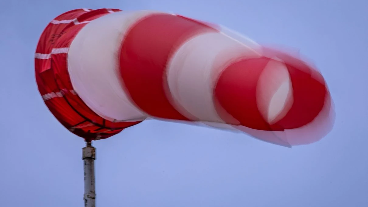Berlin ve Brandenburg’da Kuvvetli Rüzgâr Uyarısı!, © Jens Büttner/dpa Berlin ve Brandenburg’da Kuvvetli Rüzgâr Uyarısı!, © Jens Büttner/dpa