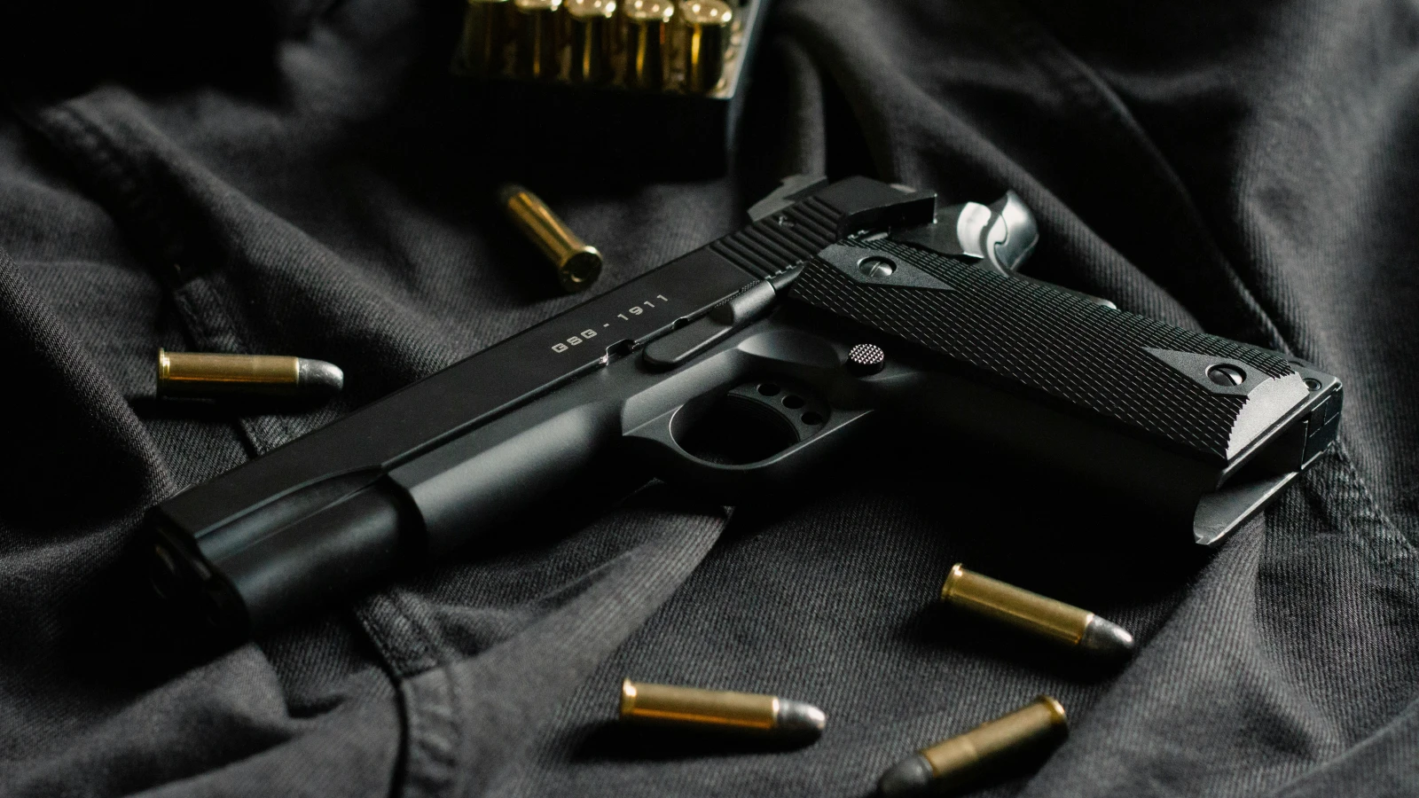 Kommission für Kriegsmaterial-Wiederexporte an Ukraine, © Unsplash/Tom Def Kommission für Kriegsmaterial-Wiederexporte an Ukraine, © Unsplash/Tom Def