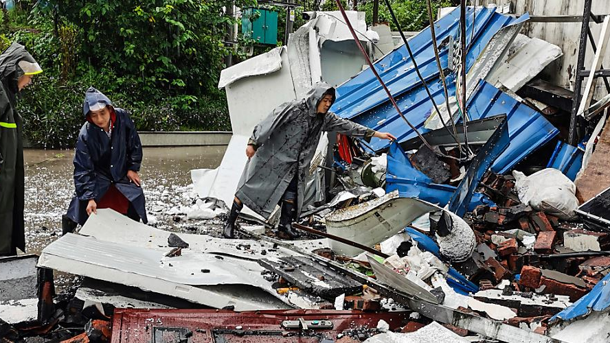 Mehr als 100 Menschen sterben bei einem Erdbeben in China, © Keystone-SDA