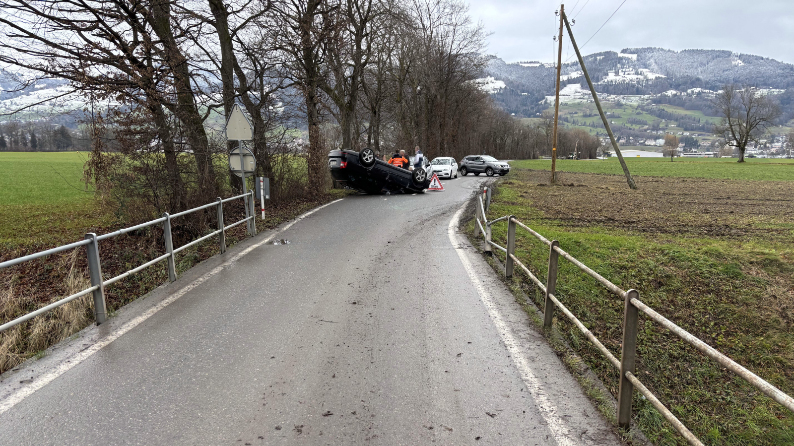 Auto überschlug sich in Marbach, © Kantonspolizei St.Gallen