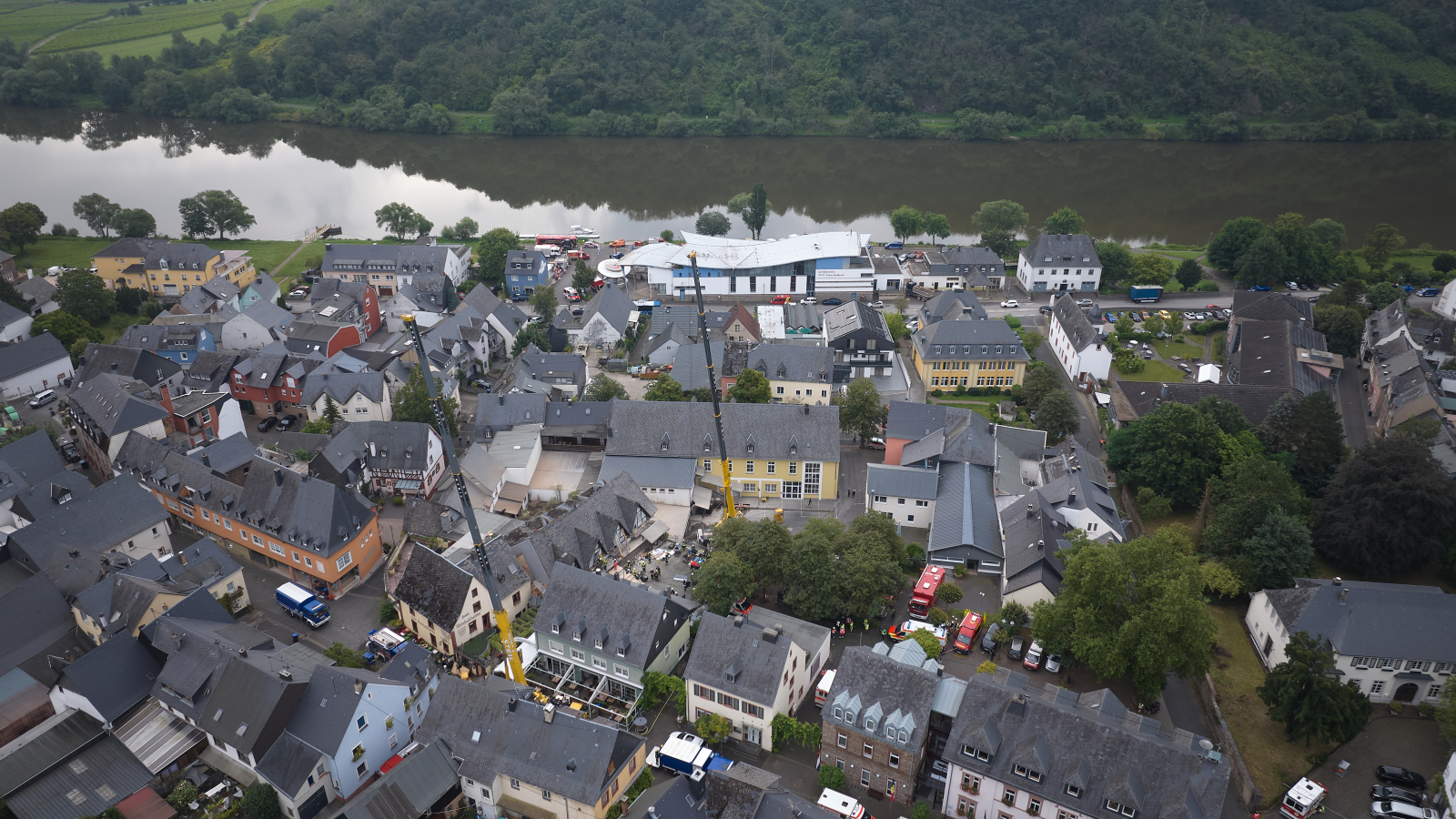Almanya'da Çöken Bir Otel’de 2 Kişi Öldü!, © dpa