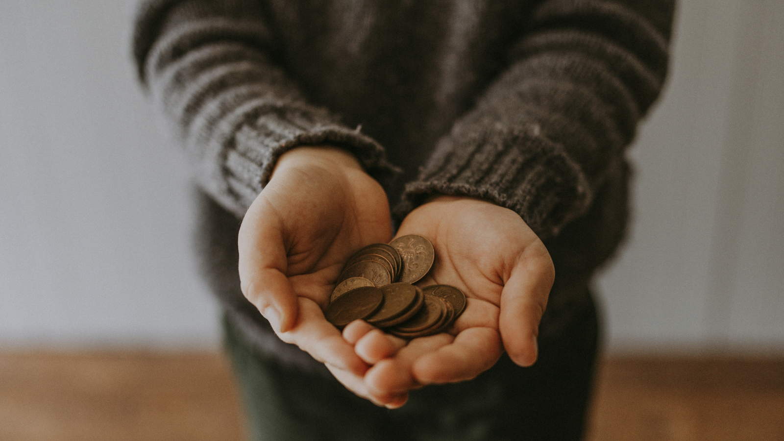 Solidarität hat in der Schweiz zugenommen, © Unsplash/Annie Spratt