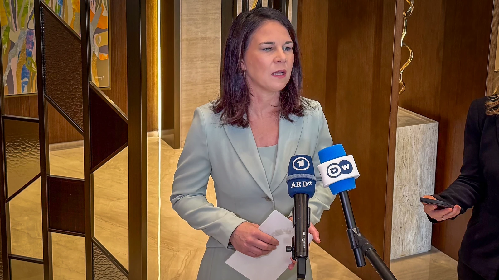 Baerbock sagt Syrien zusätzliche Hilfen zu, © KEYSTONE AP ANWER BARAA Baerbock sagt Syrien zusätzliche Hilfen zu, © KEYSTONE AP ANWER BARAA