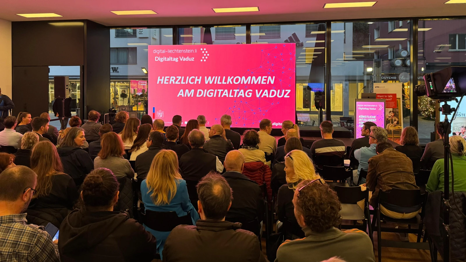 Digitaltag Vaduz beleuchtet Chancen der KI, © Radio Liechtenstein Digitaltag Vaduz beleuchtet Chancen der KI, © Radio Liechtenstein