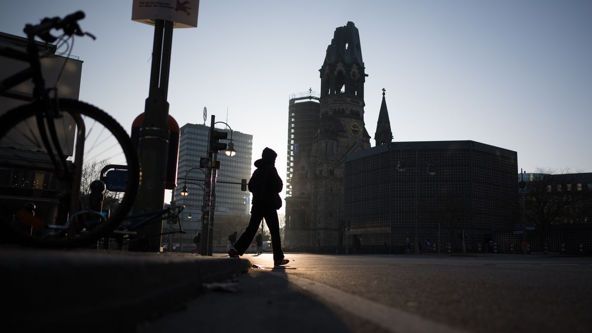 Stuttgart, Mannheim ve Çevre Şehirlerde 'Hava Kirliliği Kırmızı Alarm' Seviyesinde, © dpa