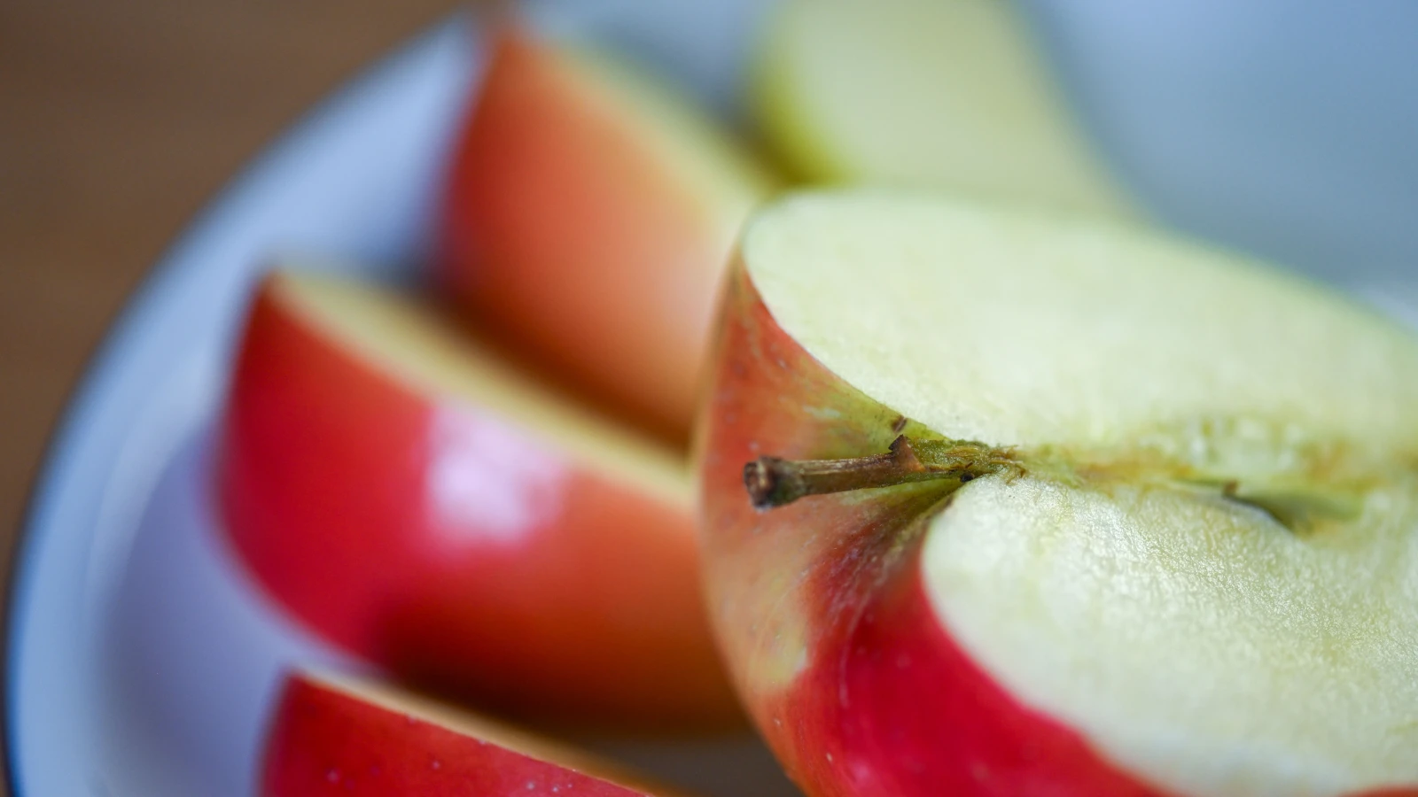 Alerjisi Olanlara Özel Elma Sonbaharda Marketlerde Olacak!, © Hendrik Schmidt/dpa Alerjisi Olanlara Özel Elma Sonbaharda Marketlerde Olacak!, © Hendrik Schmidt/dpa