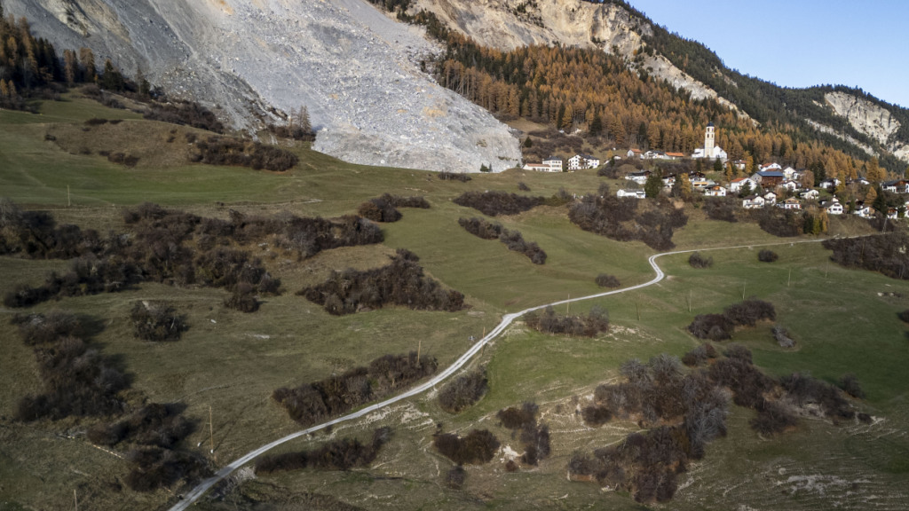 Gefährdungslage für das Dorf Brienz GR entspannt sich, © Keystone/SDA