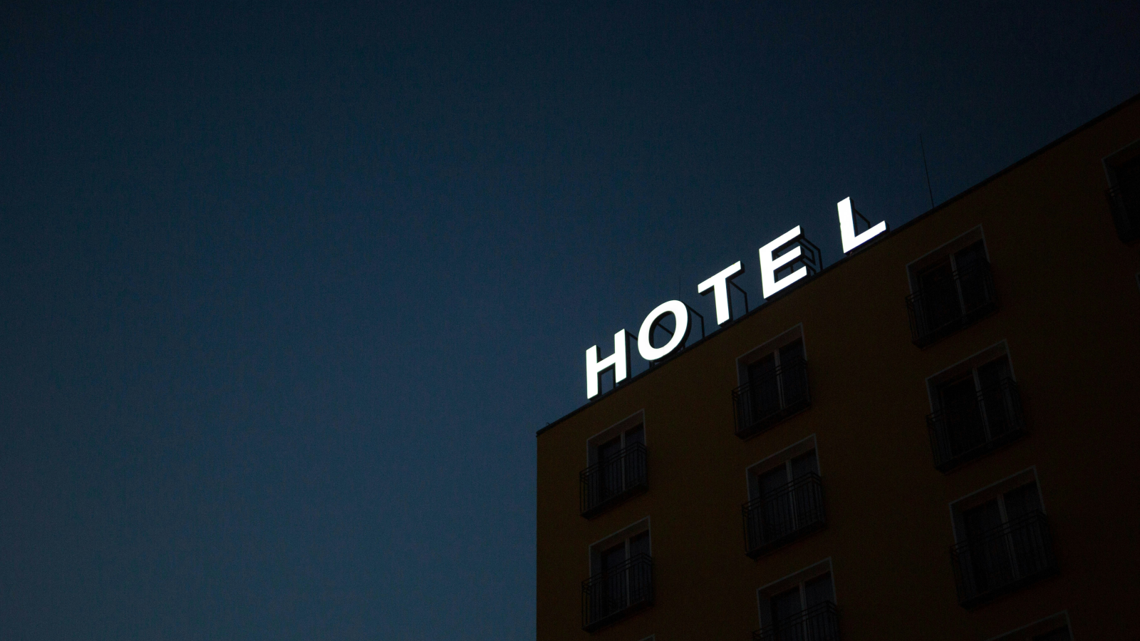 Schweizer Hotels erneut auf Rekordkurs, © unsplash/Marten Bjork
