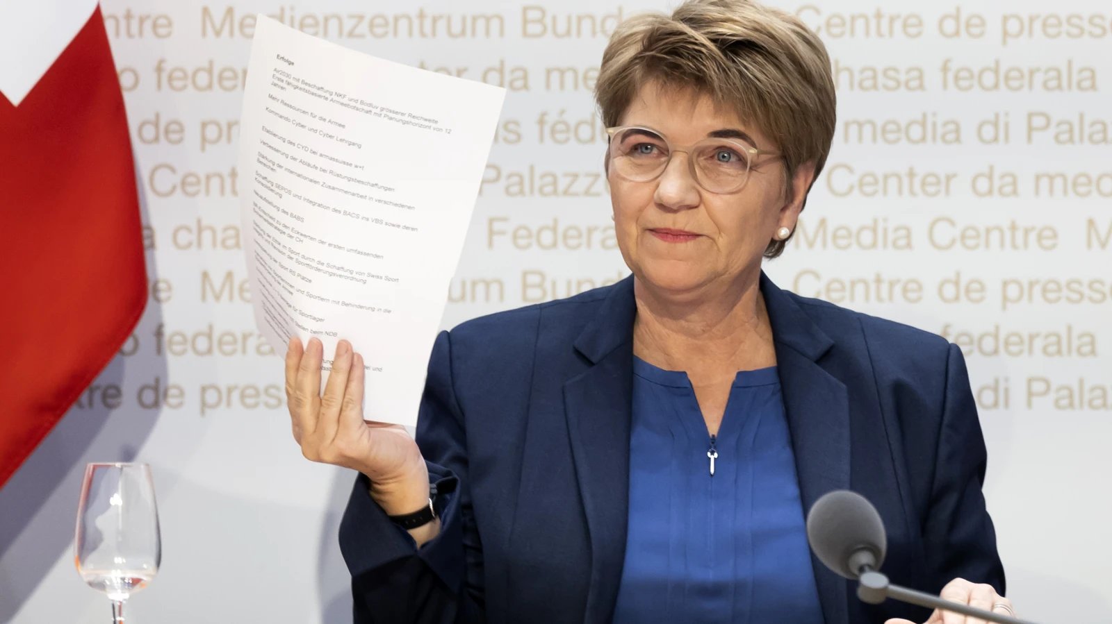 Armee-Orientierungstag für Frauen wird positiv aufgenommen, © Keystone/SDA Armee-Orientierungstag für Frauen wird positiv aufgenommen, © Keystone/SDA