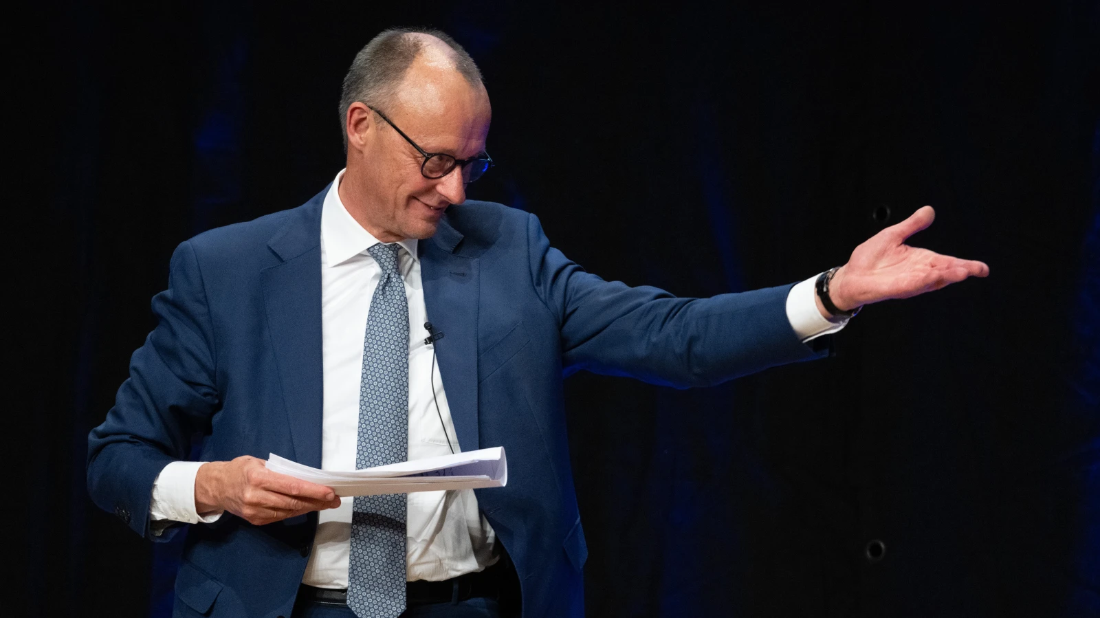 Merz: " Uyumlu Bir Hükümet Hedefliyorum", © Foto: Boris Roessler/dpa Merz: " Uyumlu Bir Hükümet Hedefliyorum", © Foto: Boris Roessler/dpa