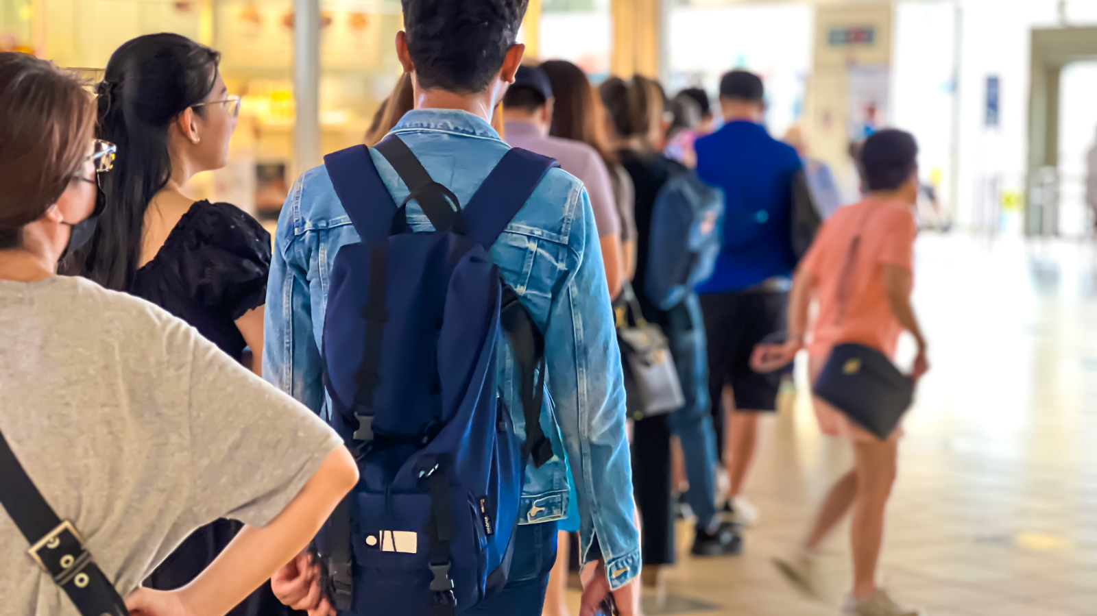 Bremerhaven Nüfus Dairesinde Uzun Bekleme Süreleri!, © shutterstock