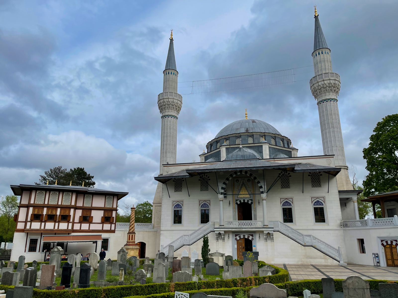 Berlin’de “İslam karşıtı ırkçılıkla mücadele görevlisi” tartışması, © shutterstock
