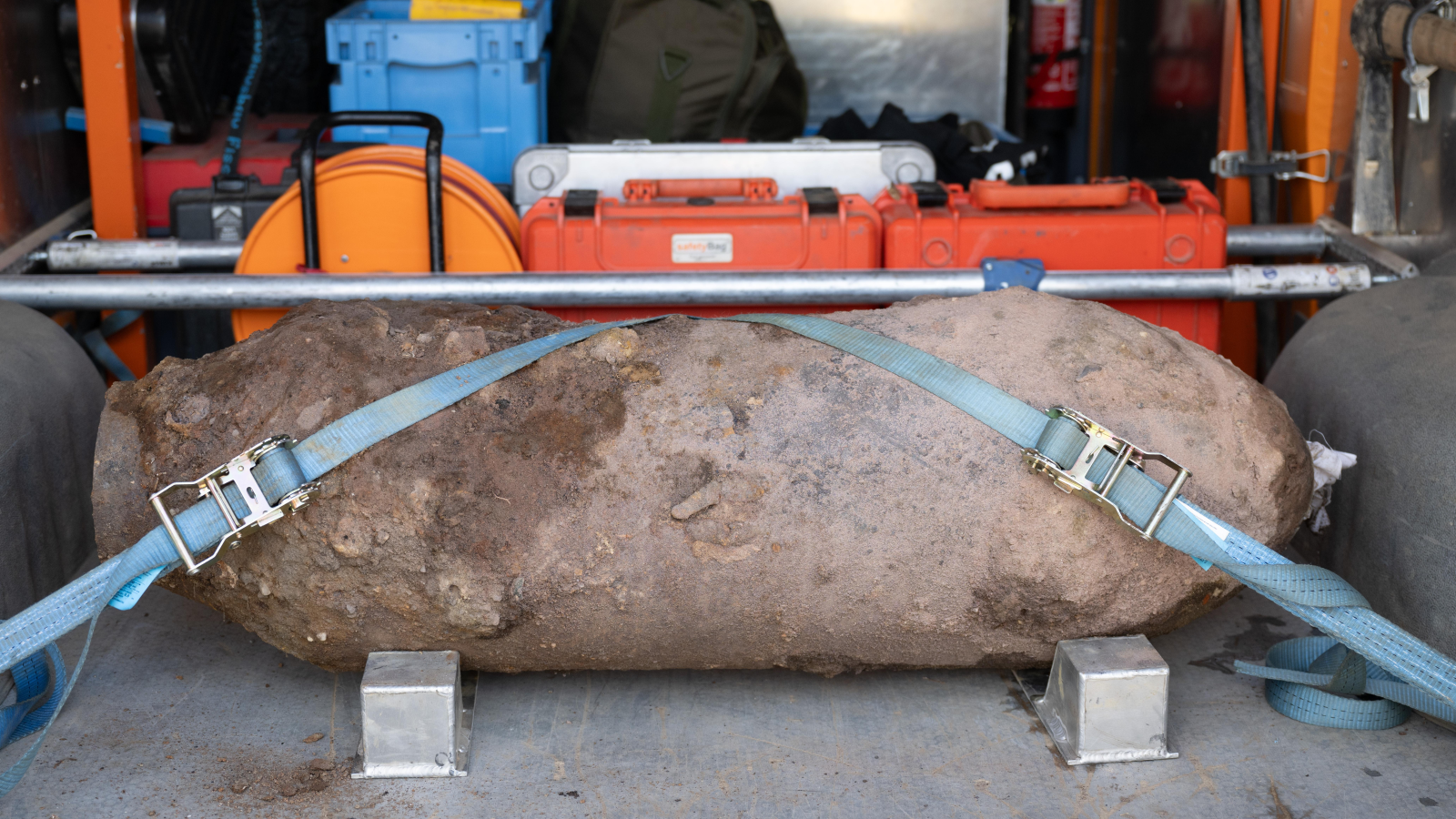 Bomba Kalıntıları: 80 Yıl Sonra Bile Tehlike Sürüyor!, ©  Foto: Sebastian Kahnert/dpa