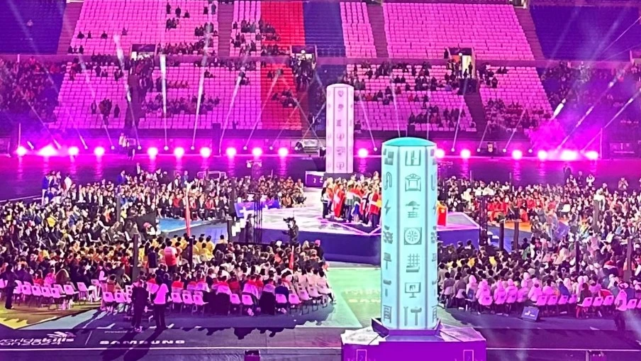 Bunte Schlussfeier und zwei Leistungsdiplome bei World Skills, © Iliana Angelonias Radio Liechtenstein Bunte Schlussfeier und zwei Leistungsdiplome bei World Skills, © Iliana Angelonias Radio Liechtenstein