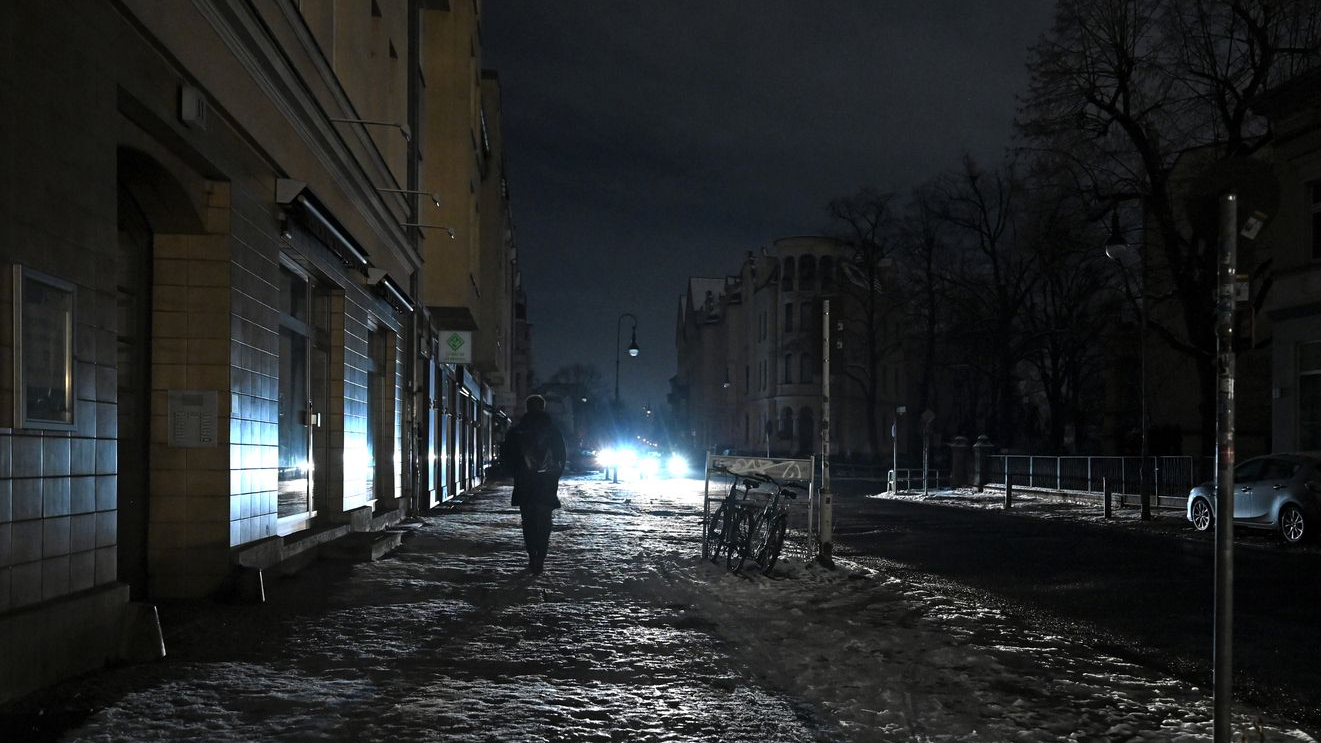 Berlin’deki Elektrik Saldırısı Soruşturuluyor!, © Elisa Schu/dpa