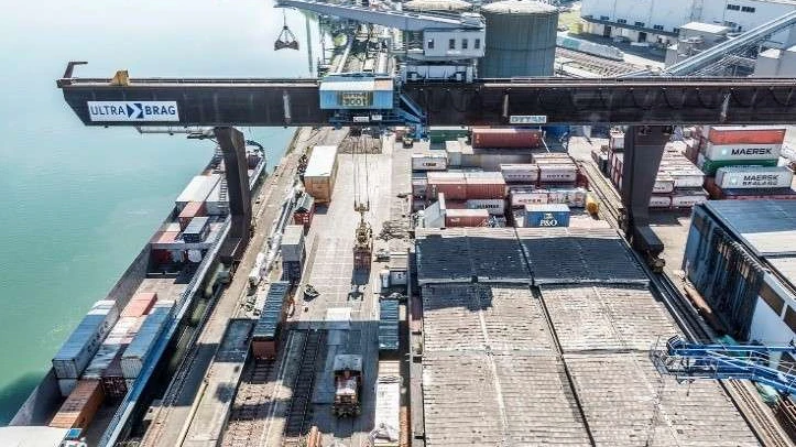 © Ultra-Brag © Ultra-Brag