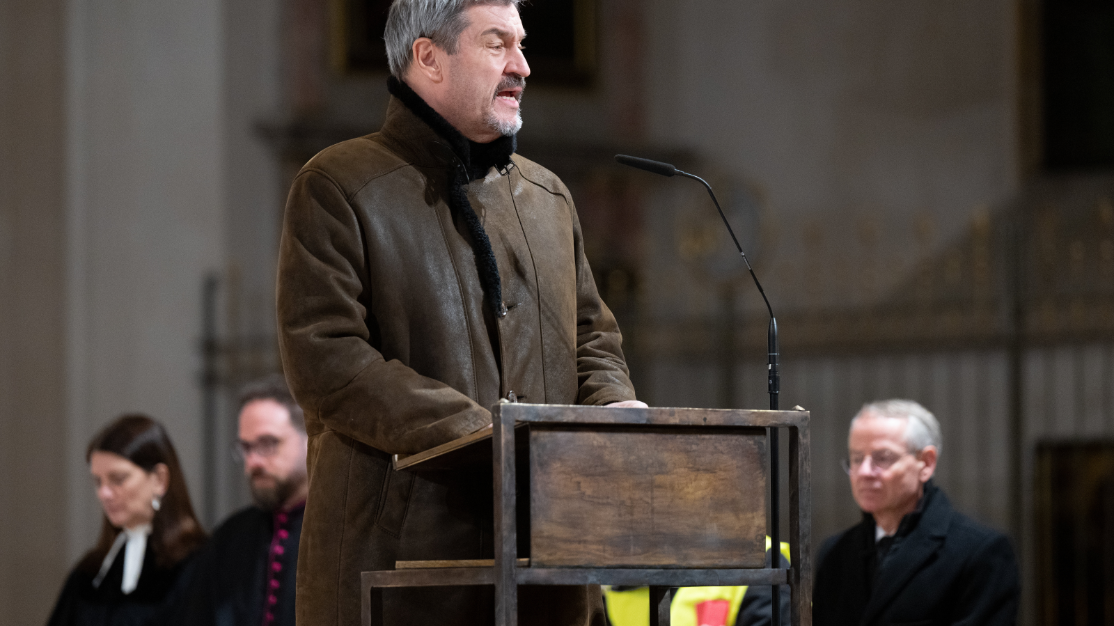 Münih’te Saldırı Kurbanları İçin Anma Töreni Düzenlendi!, © dpa