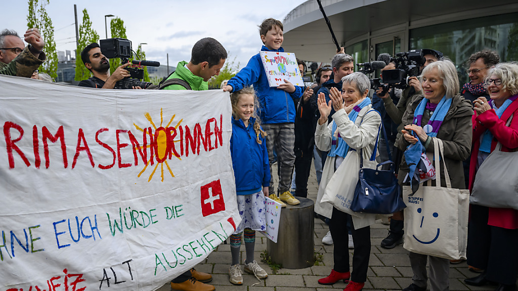 Klimaseniorinnen erwarten Urteil am Europäischen Gerichtshof, © Keystone/SDA