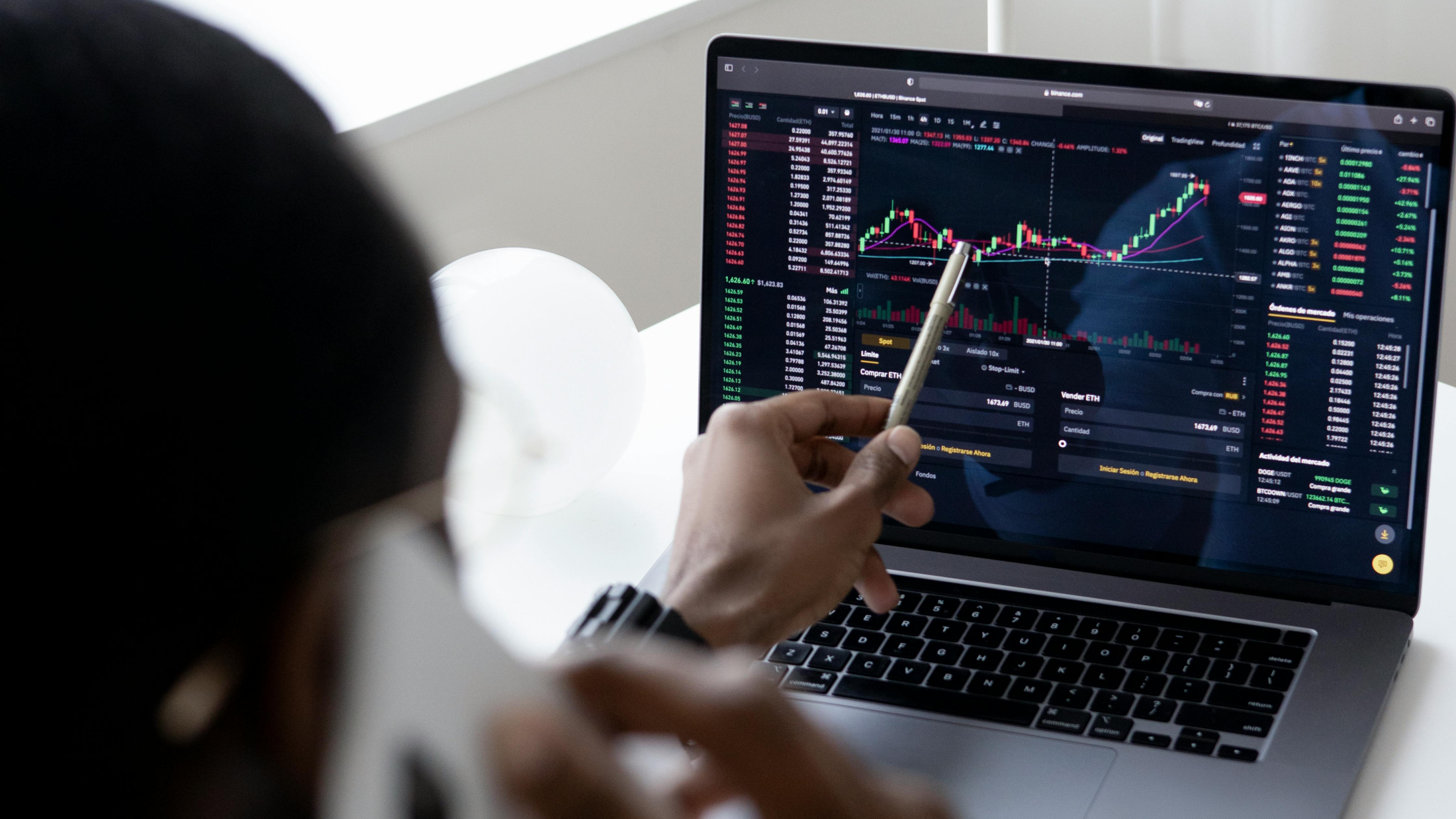 © Anna Nekrashevich