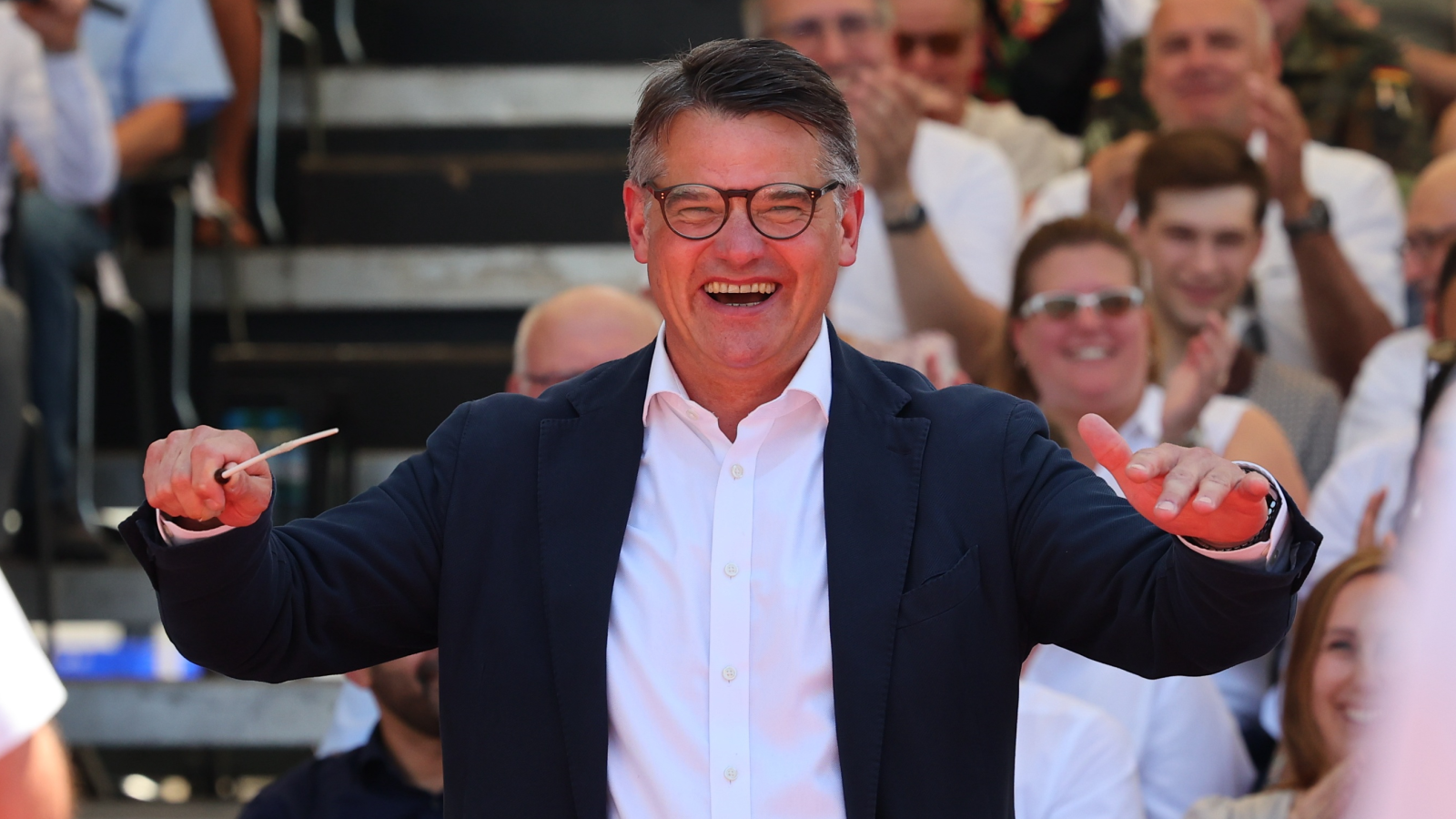 Hessen'de yapılan yeni bir ankete göre, CDU oylarını artırarak konumunu güçlendirirken, koalisyon ortağı SPD desteğini kaybediyor. , ©  Foto: Jörg Halisch/dpa