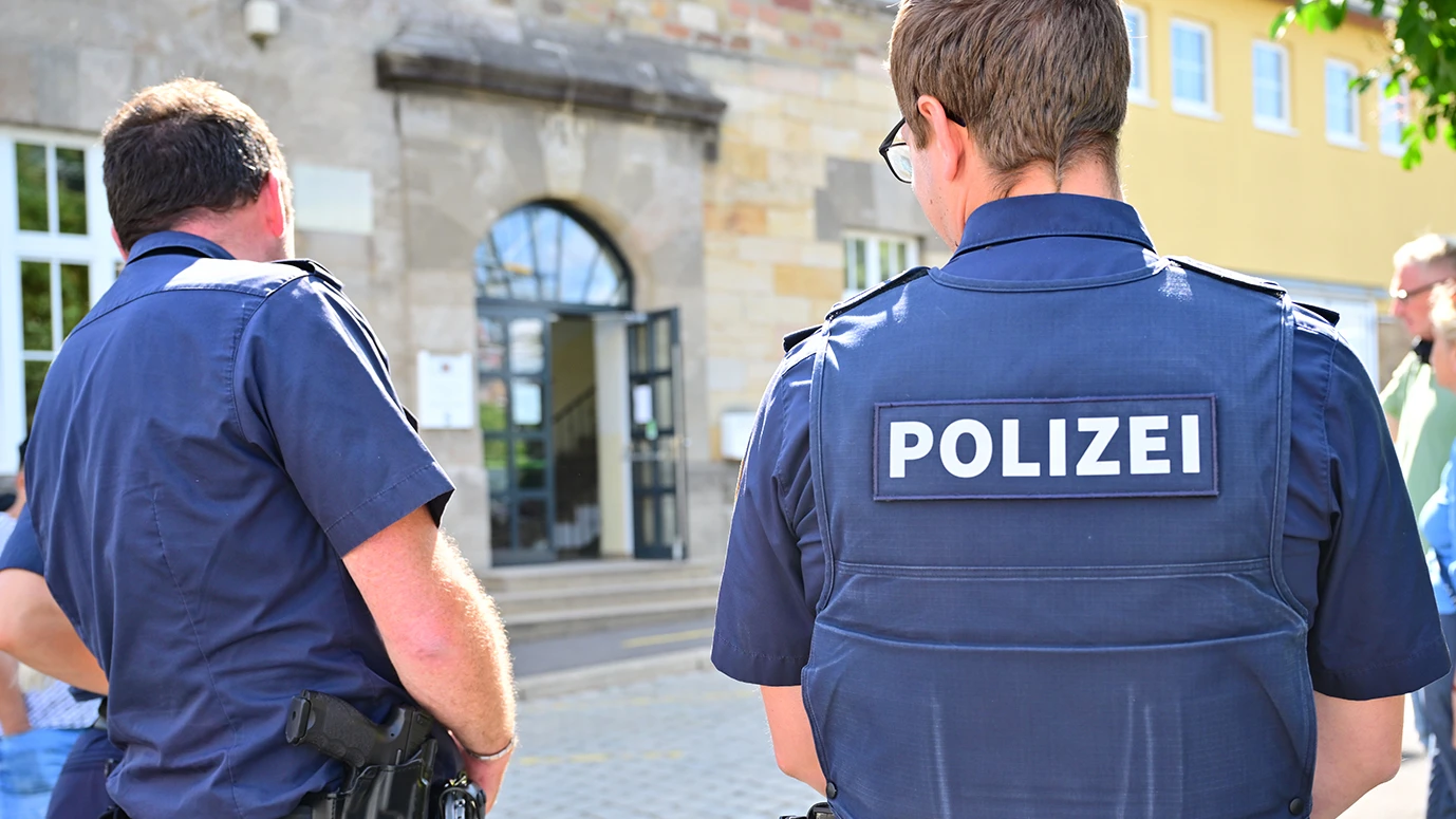 FDP Bremen, Hillmannplatz'da Daha Fazla Güvenlik İstiyor!, © dpa FDP Bremen, Hillmannplatz'da Daha Fazla Güvenlik İstiyor!, © dpa